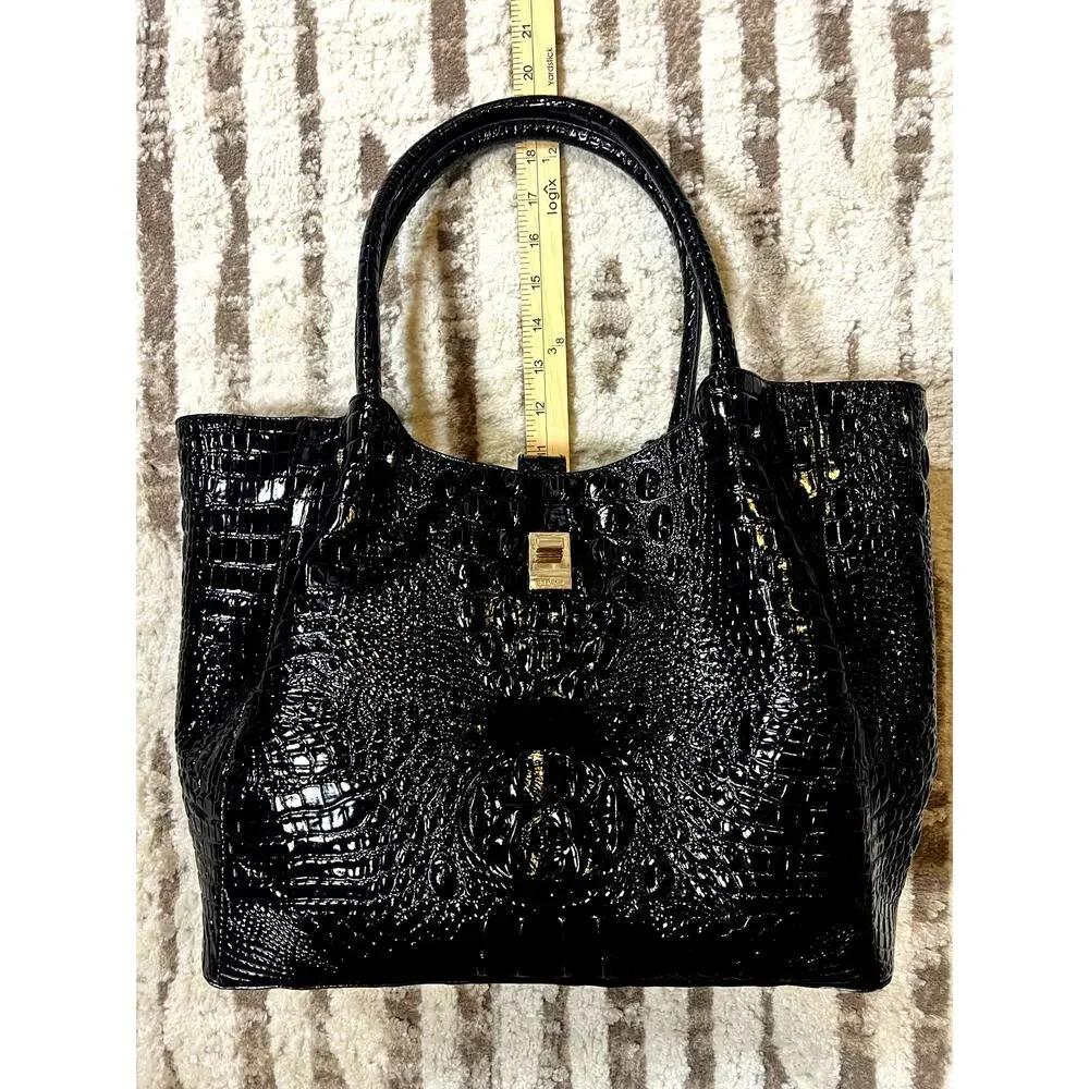 Brahmin Mallory Black Melborne Satchel With Gold Clasp Zipper Pocket EUC
